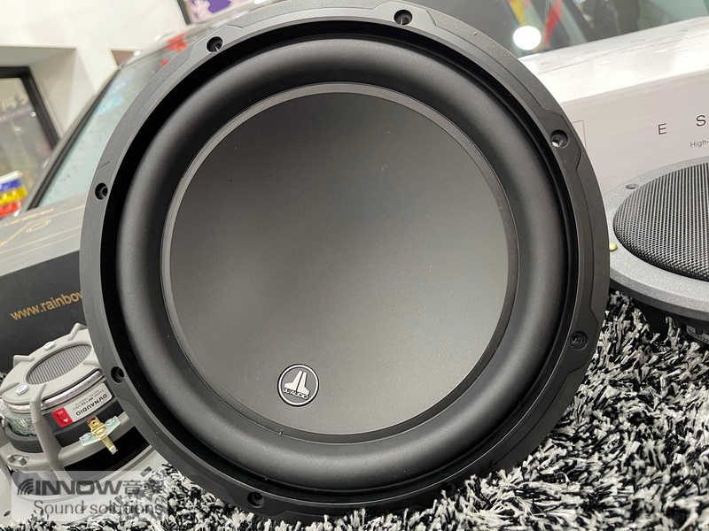 21款奥迪q7音响改装价格,新款奥迪q7改装劲浪音响