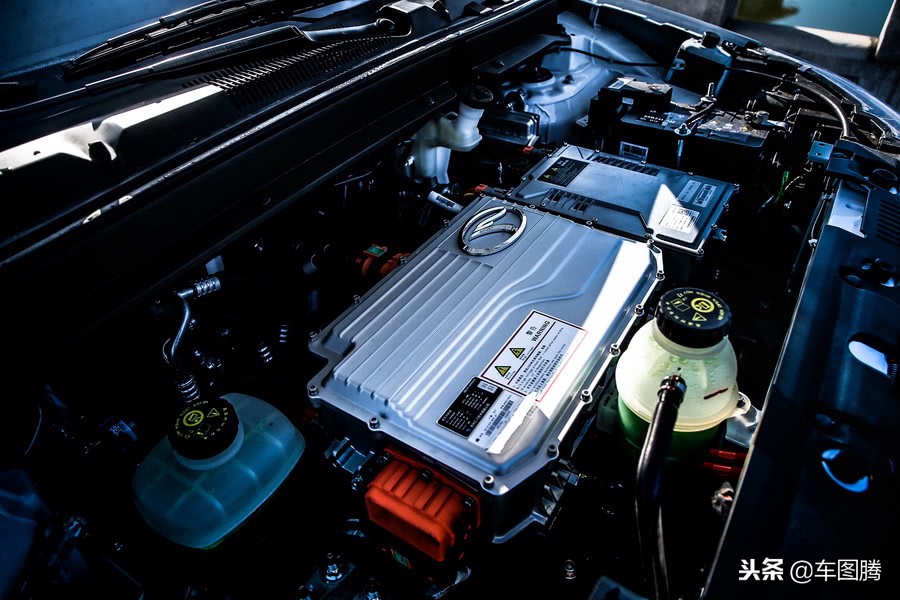 试东南DX3EV400：续航351公里，行驶质感到底如何？