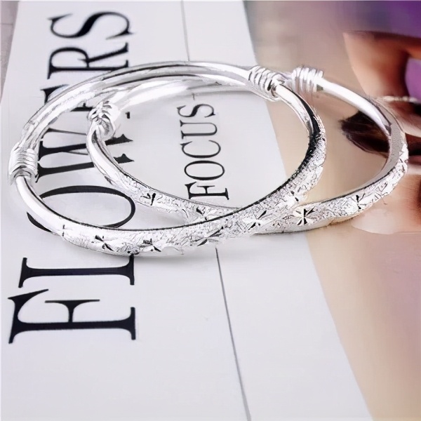 化妆品代加工贴牌厂家有哪些,如何选择正确的化妆品代加工工厂