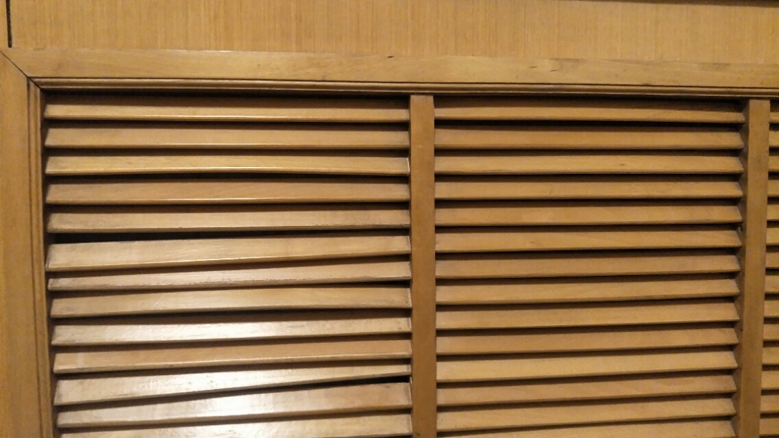 塑料板上的胶印拿什么擦不留痕迹,塑料板粘不住怎么办