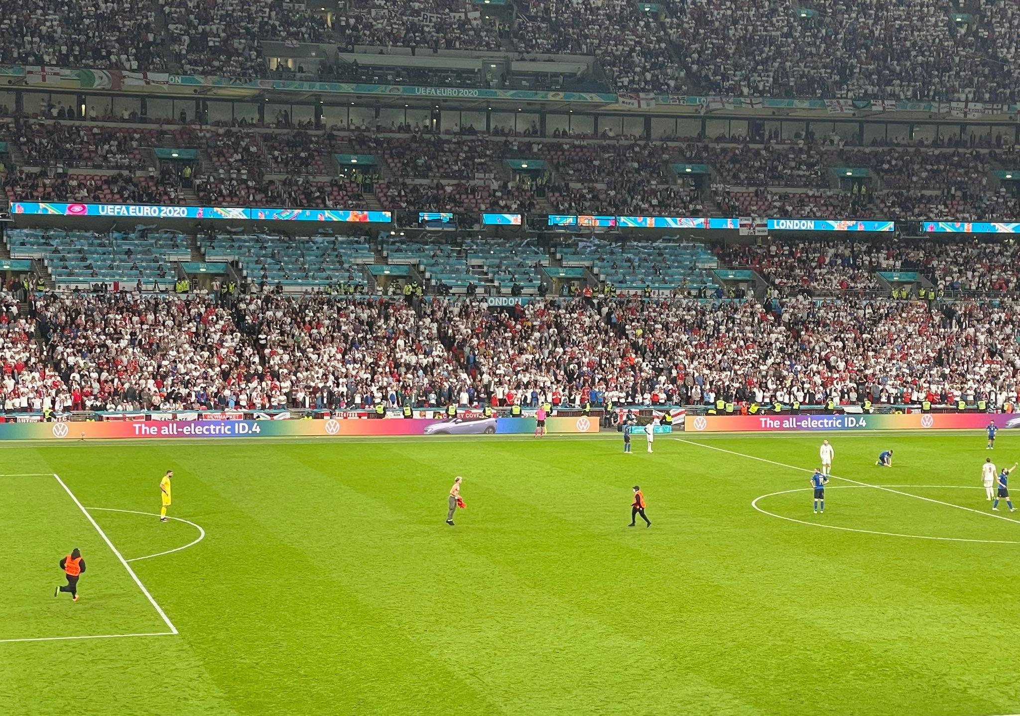 欧洲杯足球打架冲突斗殴集锦,欧洲杯足球打架冲突斗殴