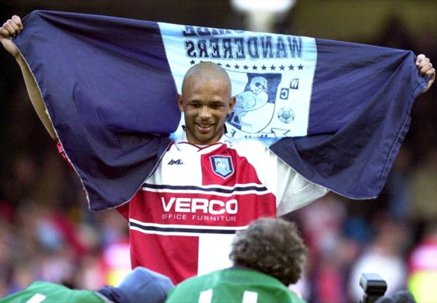 五大病急乱投医式转会：登报招聘获绝杀英雄英国脚签约后即退役