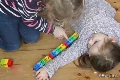 幼师口袋自制玩教具桌上足球,优秀玩教具幼儿园手工