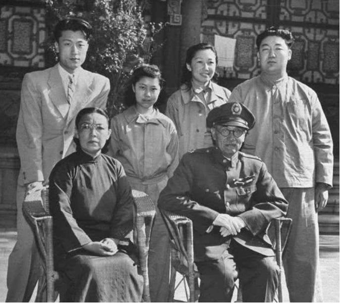 阎锡山临终遗物,阎锡山死后葬在哪里