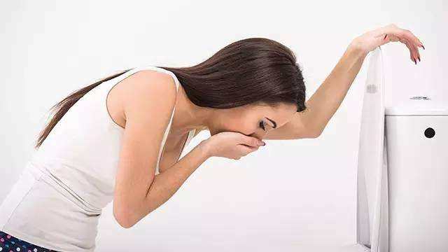 孕早期哪些症状会导致胎儿畸形,孕早期经常饿说明胎儿发育正常吗