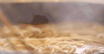 藏在武汉老巷子的实惠餐厅,武汉正宗老字号店