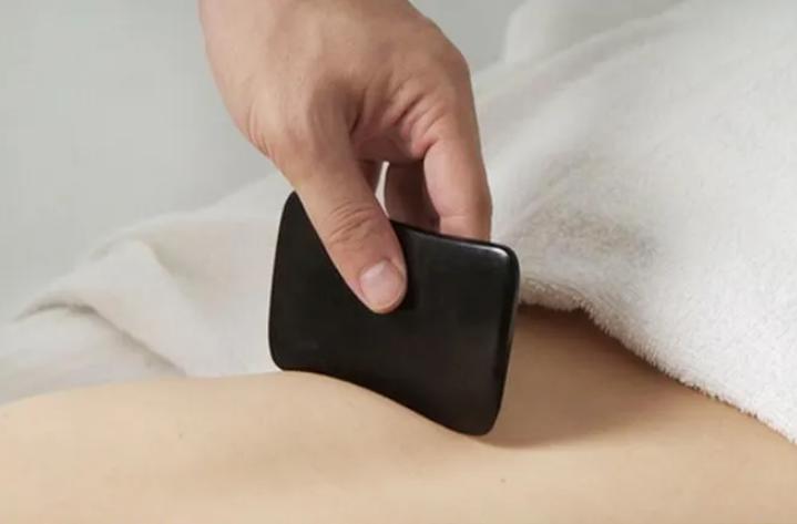 冒冷汗后全身起疙瘩是咋回事,刮痧过后出虚汗是什么原因