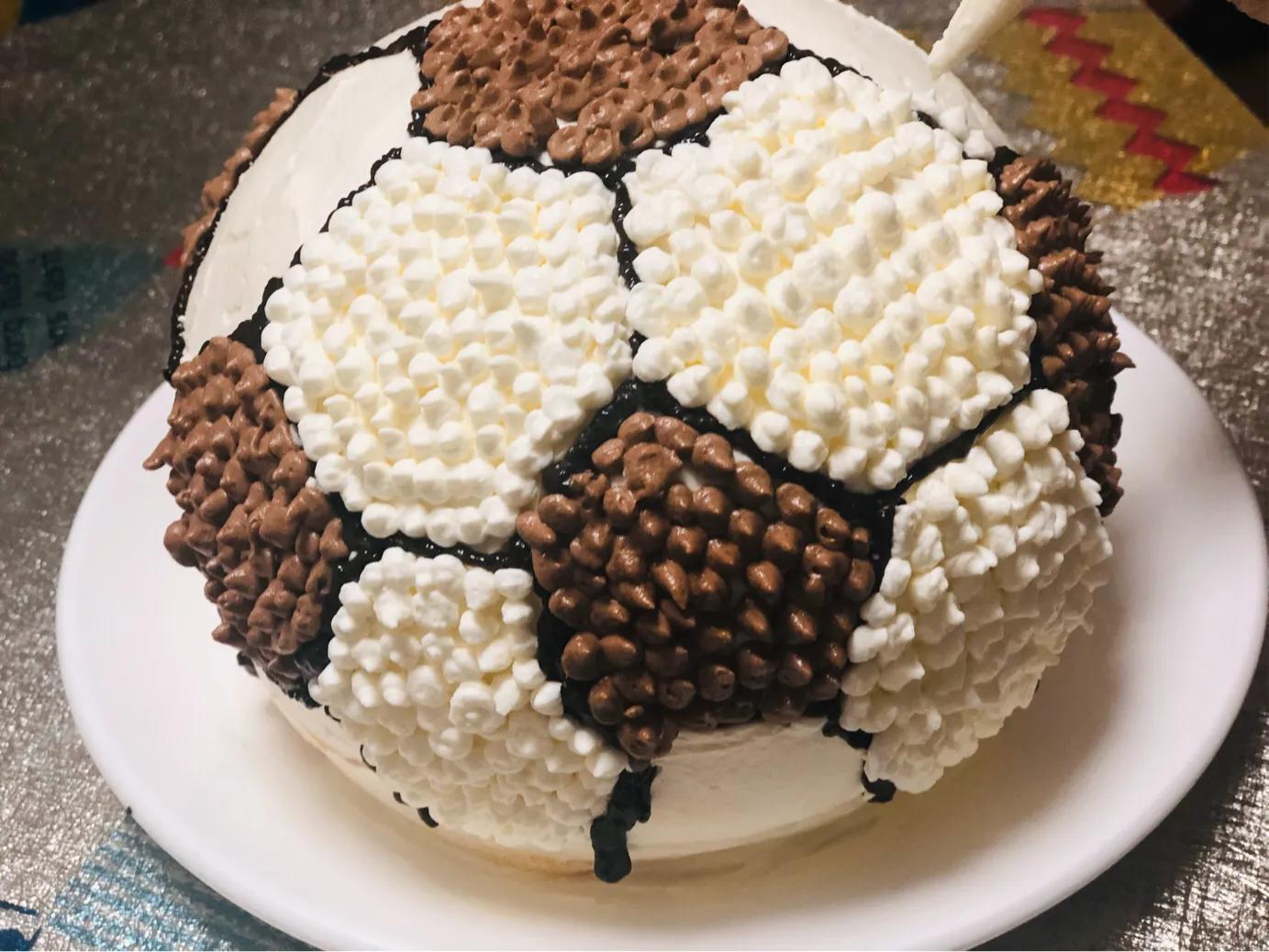 足球生日蛋糕做法,足球生日蛋糕预定