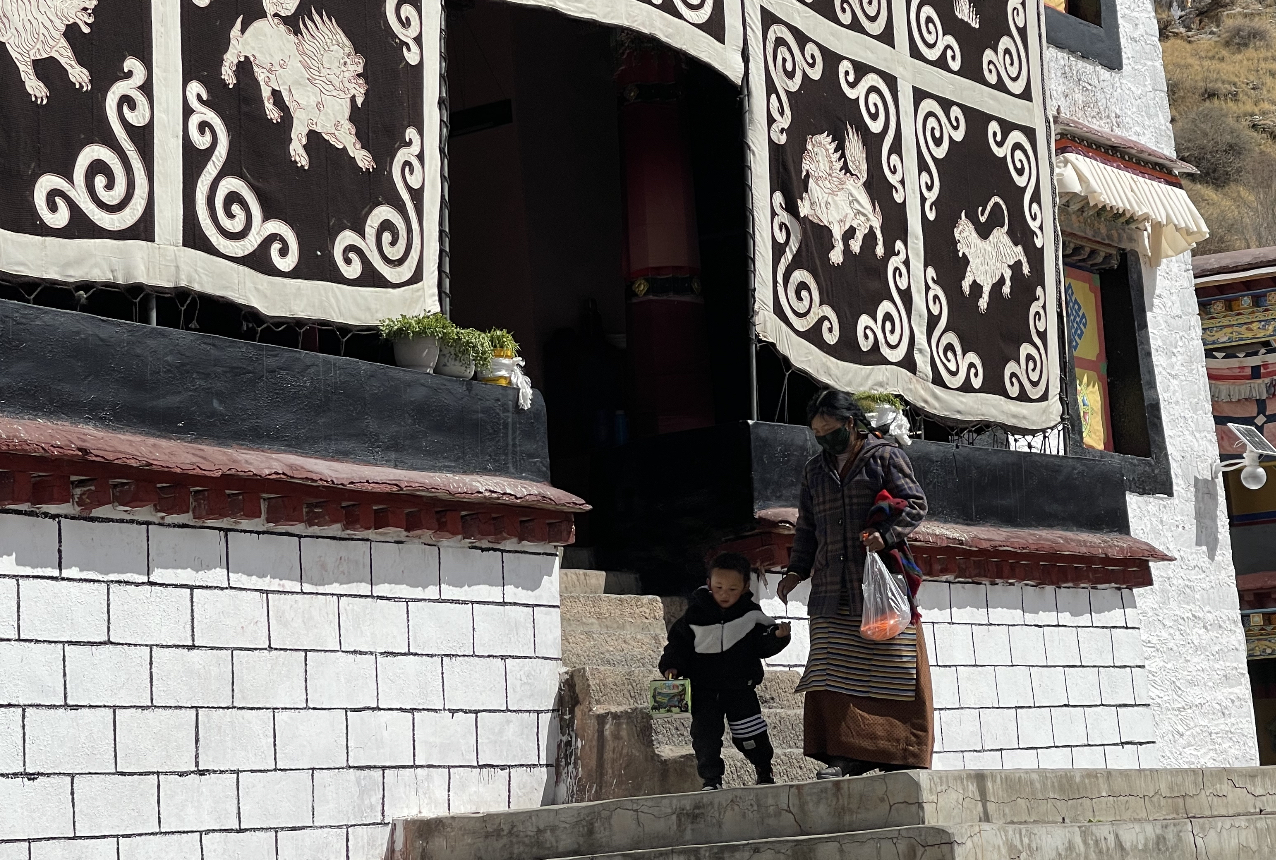 拉萨步行朝拜攻略详细,拉萨旅游必游寺院