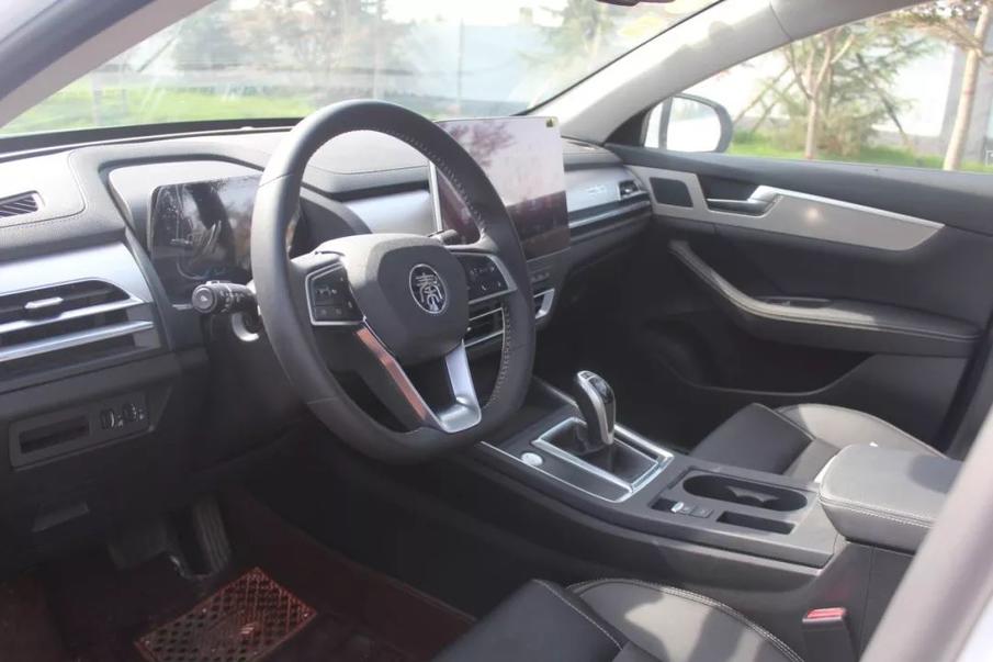 试驾比亚迪秦pro燃油版多少钱,试驾19款比亚迪秦pro燃油版