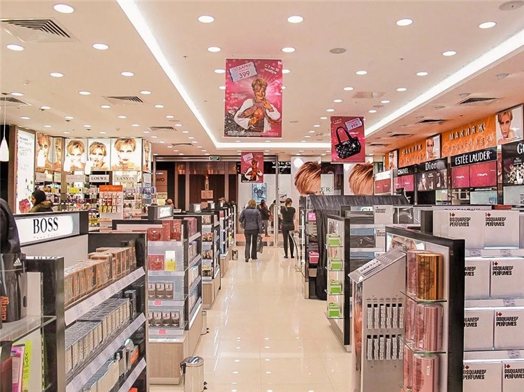 化妆品别总去日本、韩国！买张去海参崴的火车票，大牌基本都五折