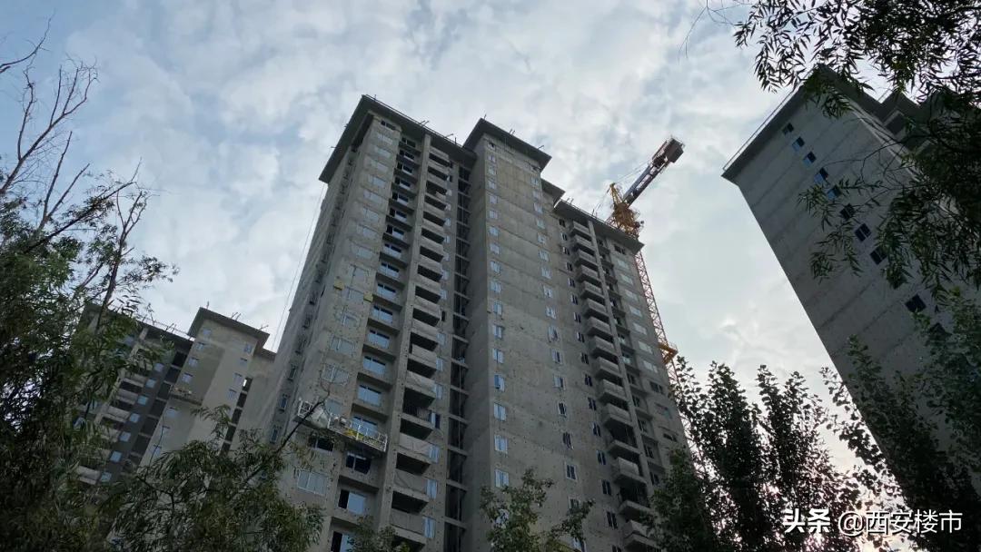 2万/㎡的香湖湾1号，建设进度和周边究竟如何？