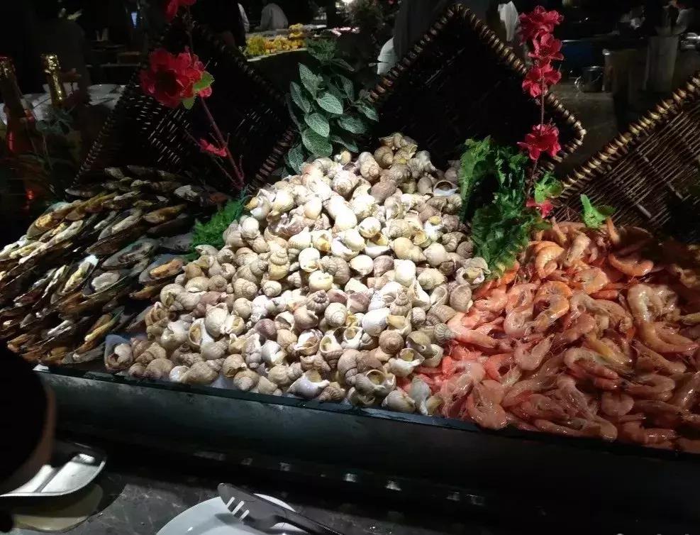 12个出口逛懂石路