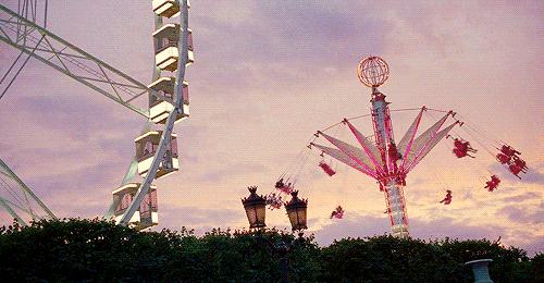 8岁小男孩眼睛被戳伤,3岁孩子游乐场被砸伤