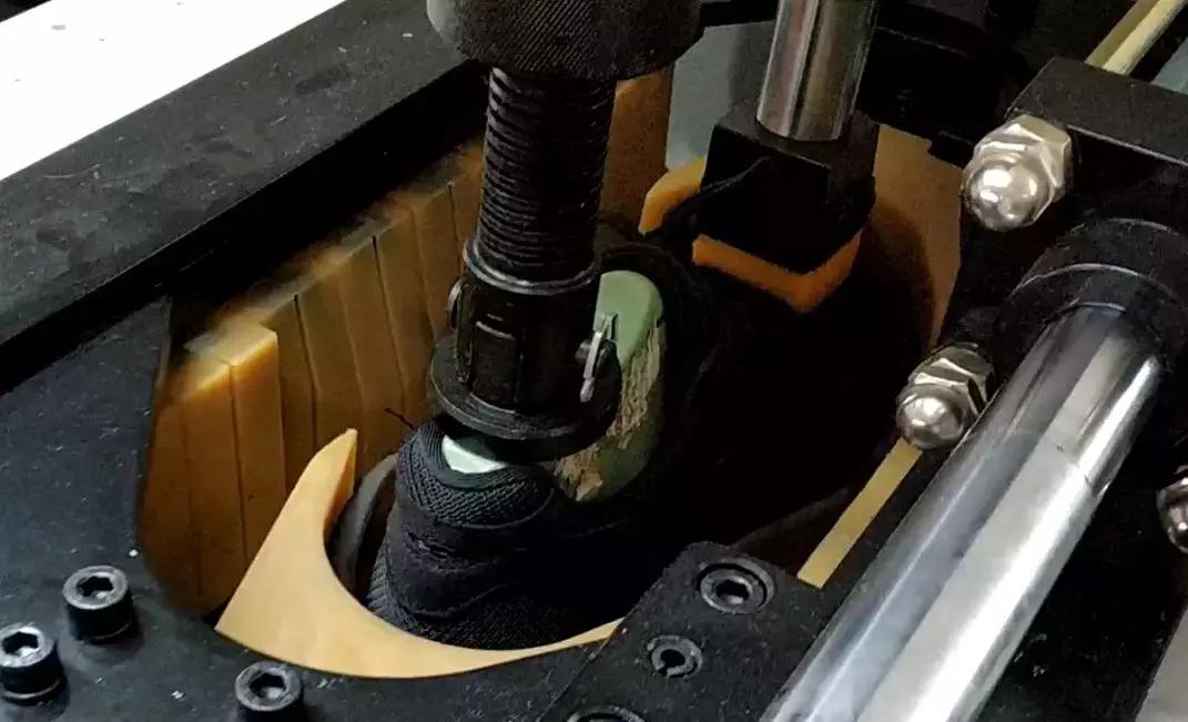 多威迷彩鞋怎么搭配,多威迷彩鞋怎么样