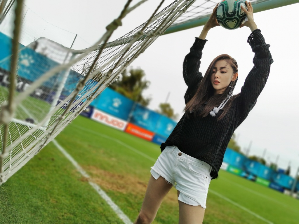 张天爱穿超短裤,张天爱穿镂空鲨鱼裤