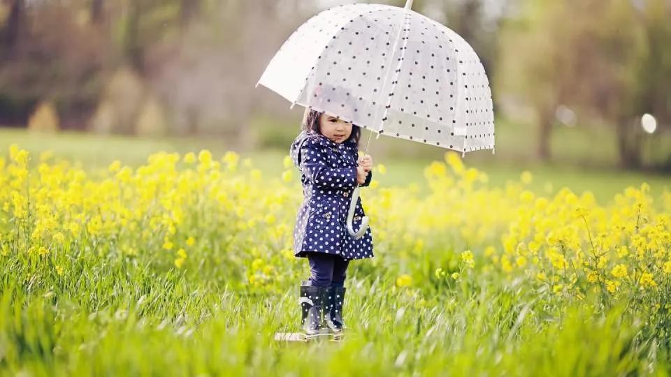 小学生霸王别姬创意舞走红,小学生律动操霸王别姬