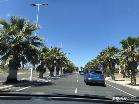 开手波等30个红灯，飞十几小时到万达看场欧冠，哪样更酸爽？