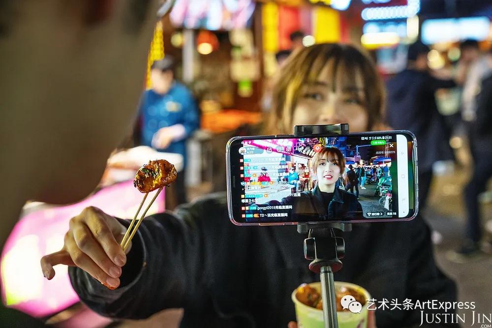 网红女主播恋爱,女主播以谈恋爱的名义要钱