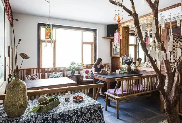 深圳大鹏古城边坐拥海岸线边的民宿，打卡百年古城丨巢里巢外