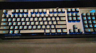 更强寿命和RGB灯光，败家之眼ROG游侠RX光轴键盘