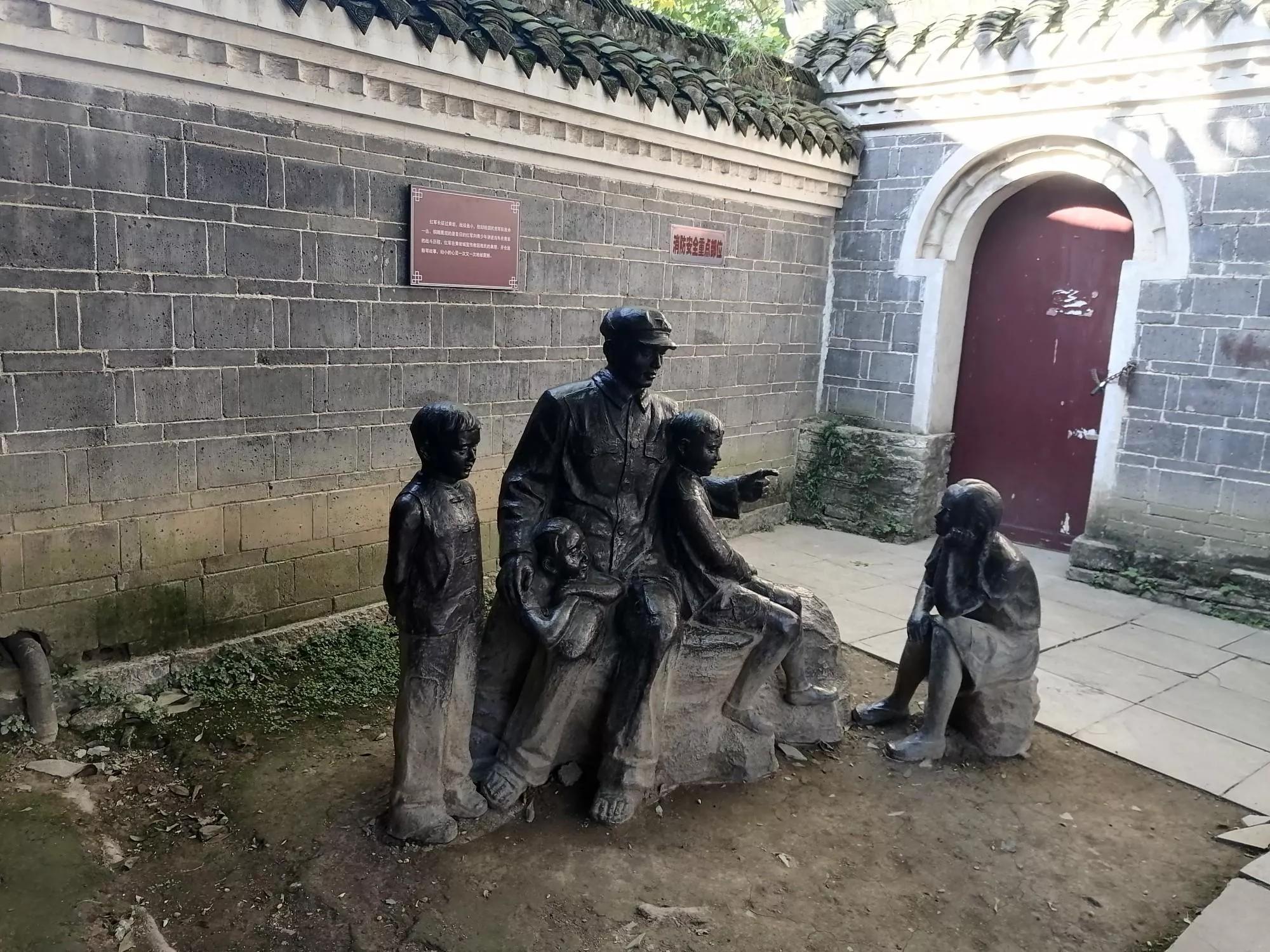 贵州贵阳青岩古镇旅游游记,贵州贵阳青岩古镇迎参观热潮