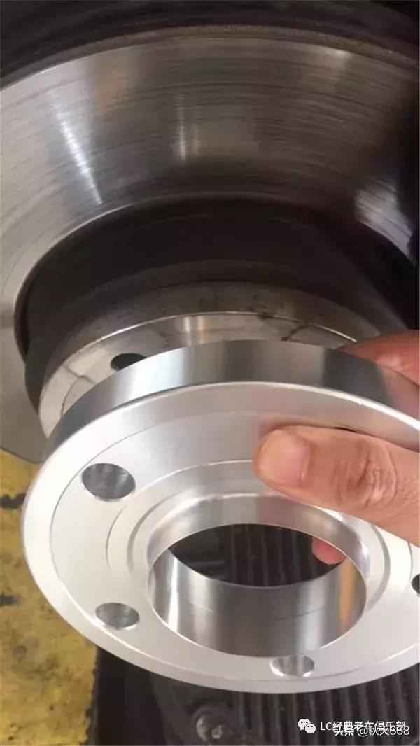 雪中的奔驰w211,向经典致敬奔驰w211