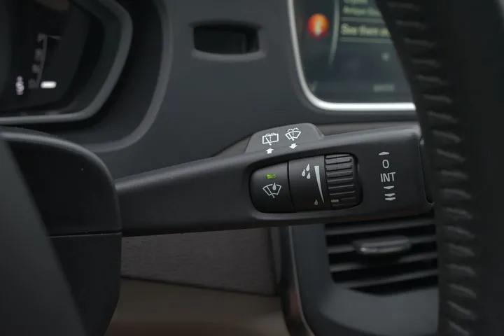 10万预算买沃尔沃v60,10万买沃尔沃xc40二手车