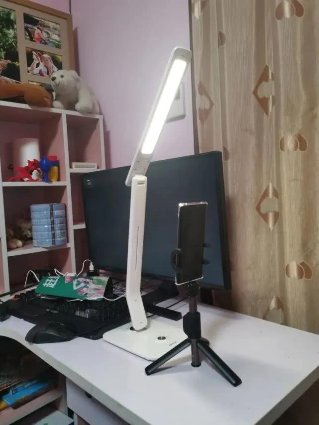 直播界来了卖房人：耍双节棍，涂迪奥999，线上成本做到线下1/10