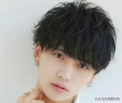 束状纹理烫适合什么脸型男生,男生纹理烫适合什么脸型