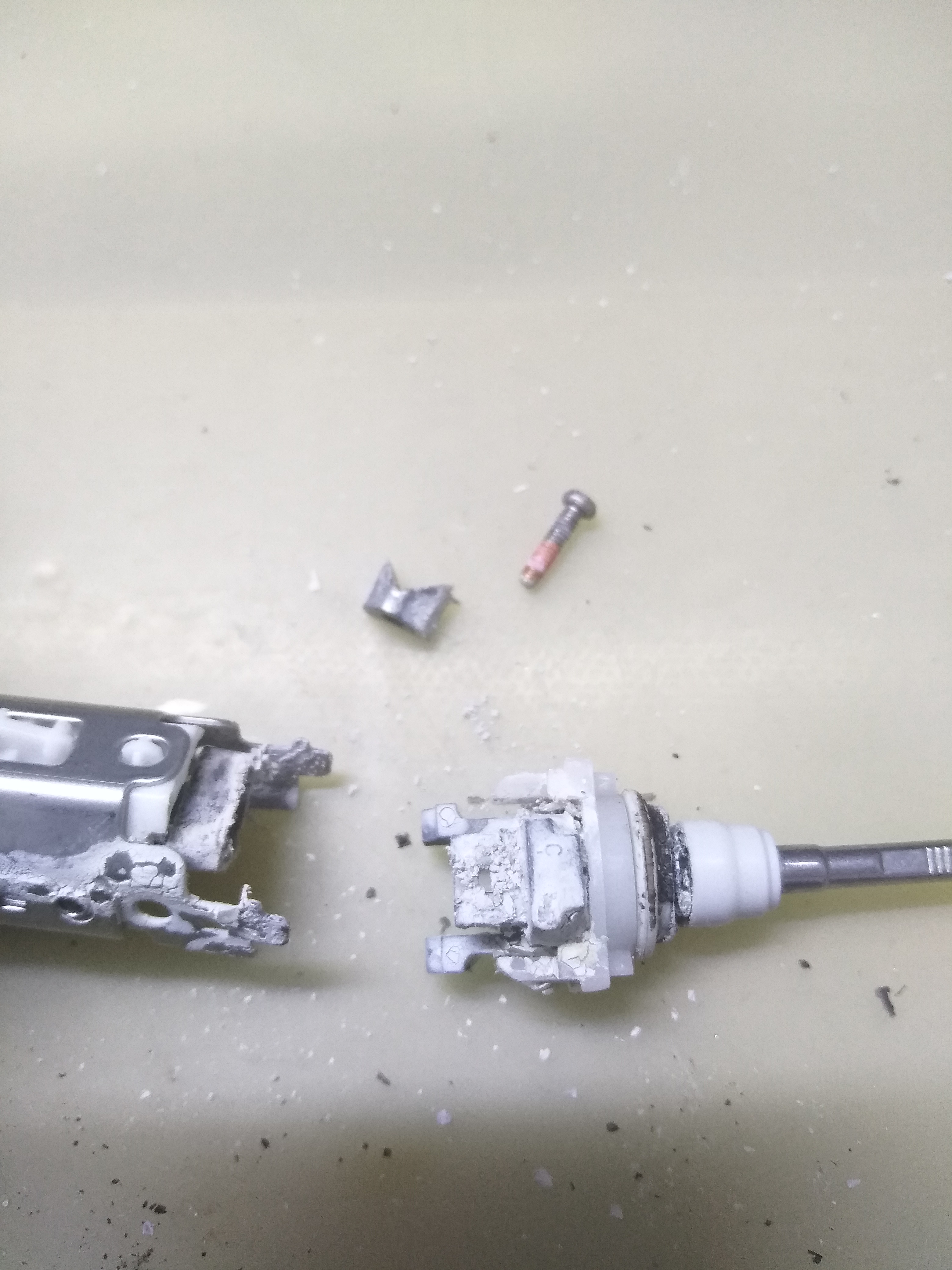 飞利浦电动牙刷6731维修,飞利浦hx99电动牙刷坏了怎么处理