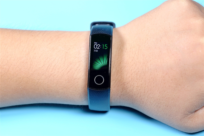 荣耀手环5i血氧测试准确吗,荣耀手环6与荣耀手环5对比评测