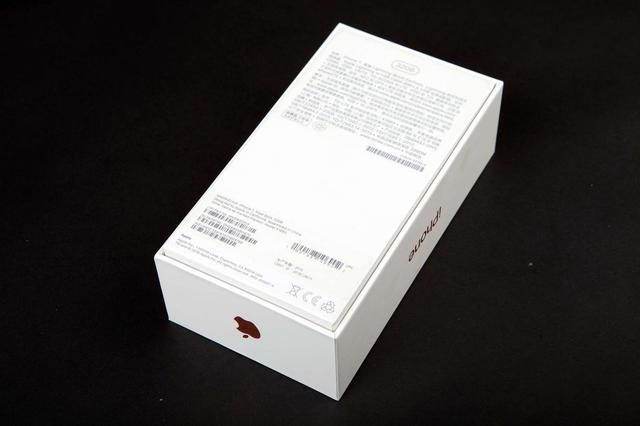 iphone7老机,十年前的iphone7