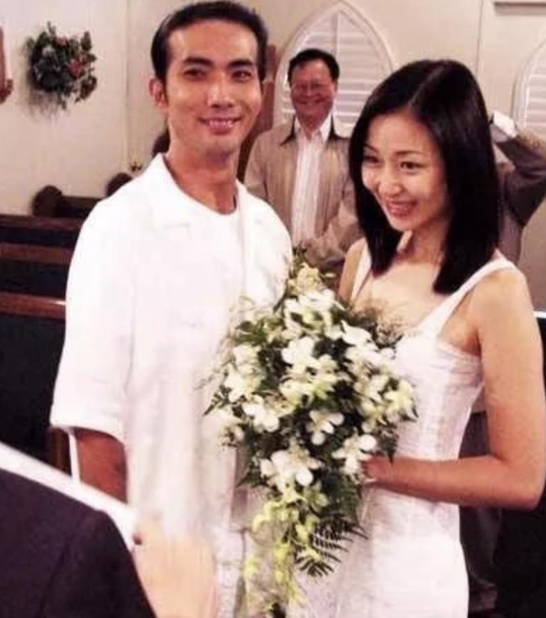 49岁万绮雯近照曝光,50岁万绮雯素颜照片