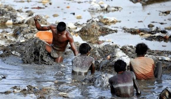 瞒不住了？！疫情最大的黑洞，这个国家可能导致疫情爆发