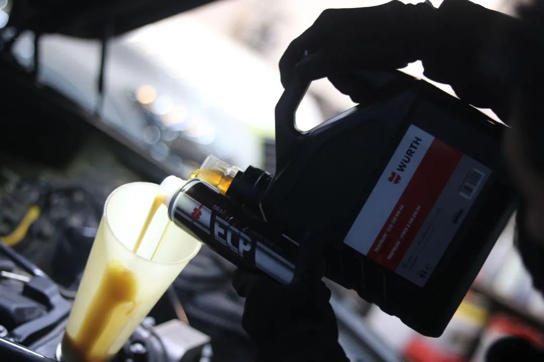 怪兽修车：翻新一辆11年破烂不堪的宝马GT，车况不忍直视