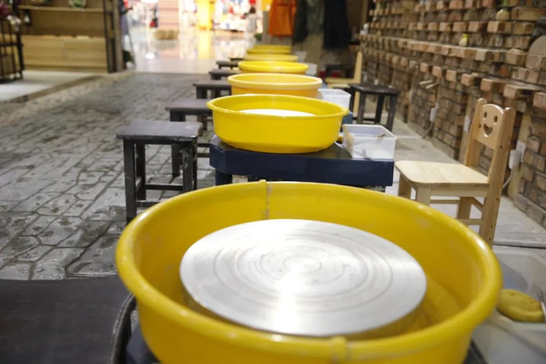 大同文创｜大同大学创业小组参观星茂汇小世界手工坊