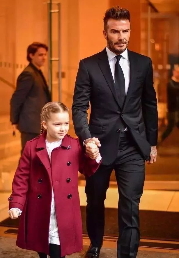 小七在学校里过生日,小七去贵族学校上学