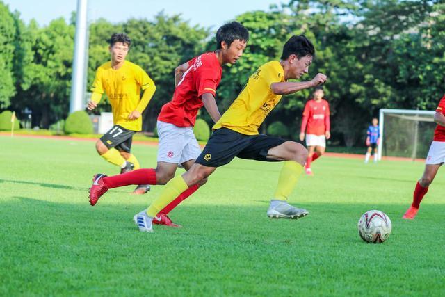 恒大足校文化教育,恒大足校与根宝足校