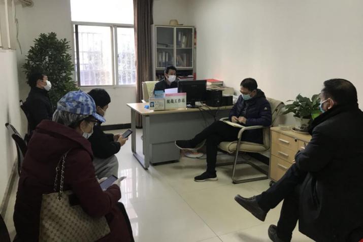 他们化身“代购”,获居民朋友圈点赞好评!