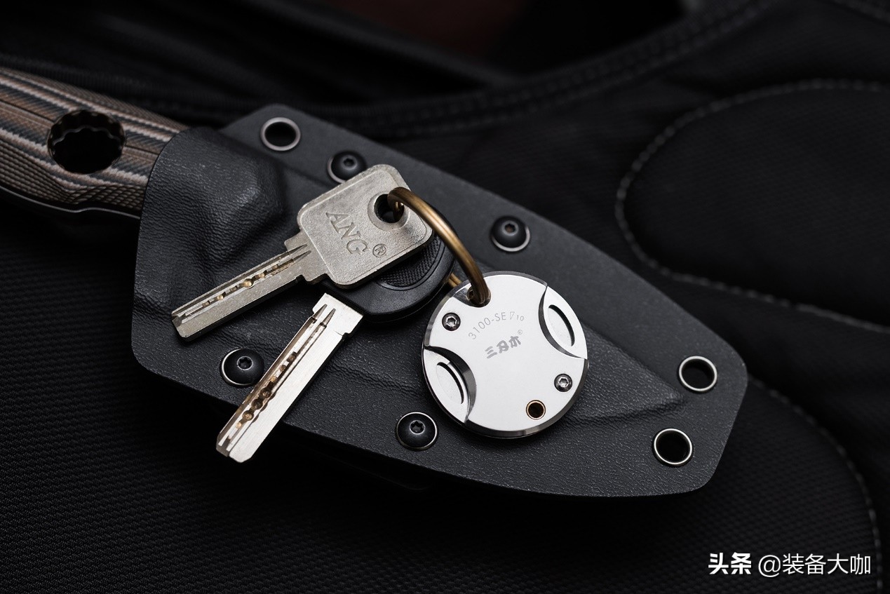 武装到牙齿的防弹套装,武装到牙齿的装备