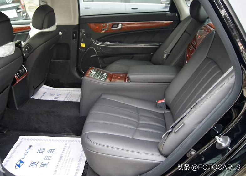 现代进口全新雅科仕新款,5.0lv8