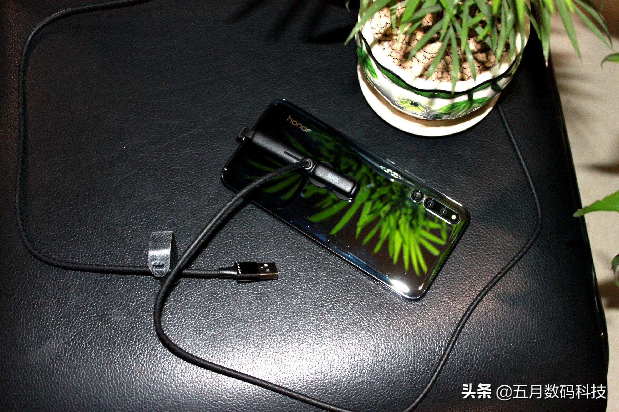 iZEAL艾泽游戏数据线，完美邂逅，成功吃鸡