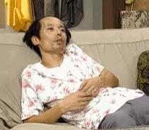 新加坡封城1个月宅在家的我们，竟活成了这个“鬼”样子