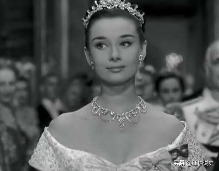 罗马假日女主角赫本照片,罗马假日中安妮公主原型