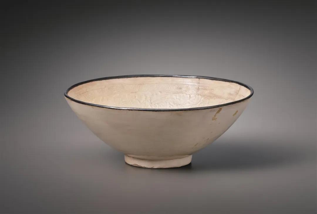 2024春拍晚清瓷器成交记录,2021中国艺术品明清瓷器成交前十