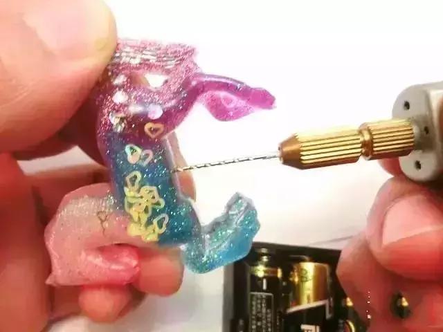 水晶耳环自制,滴胶耳环制作法