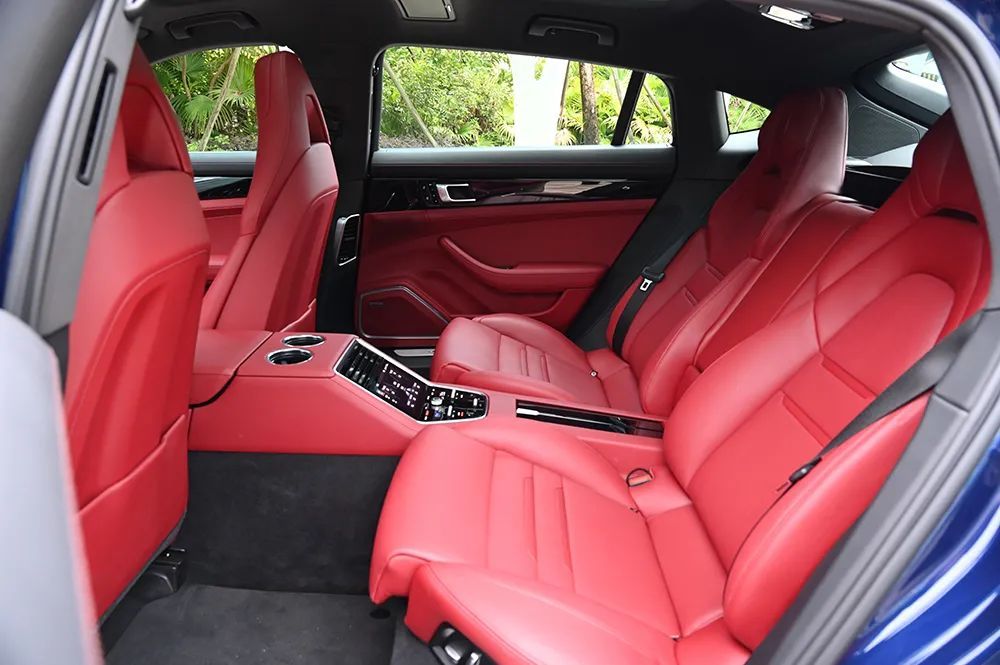 试新款保时捷panamera,全新保时捷panamera第一视角