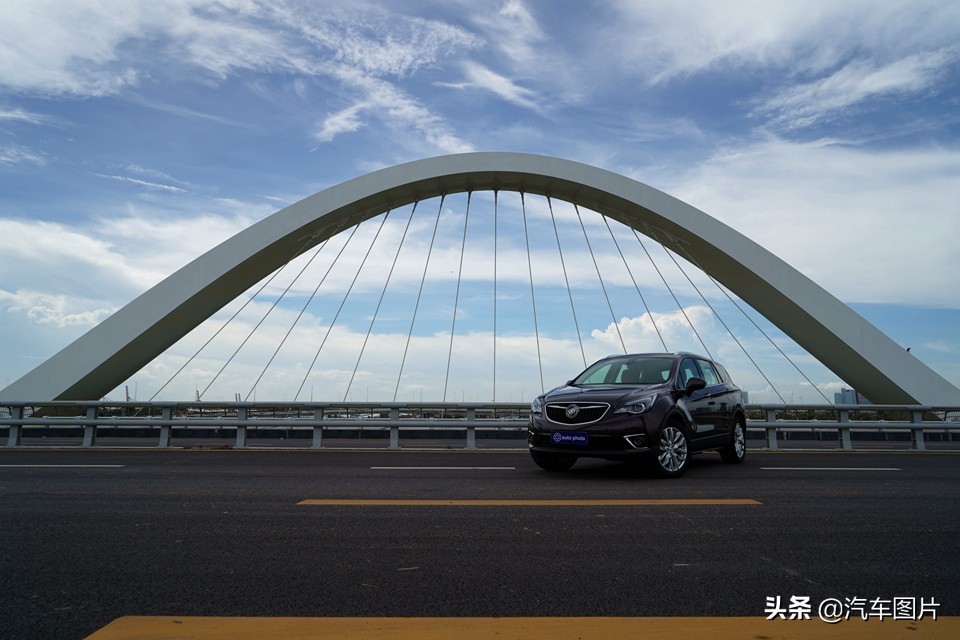 落地15万左右的suv别克昂科威,试别克gl8es陆尊豪华型