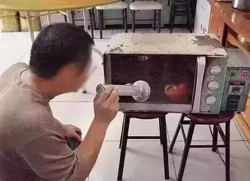 原来这些石头都是烤箱里做出来的